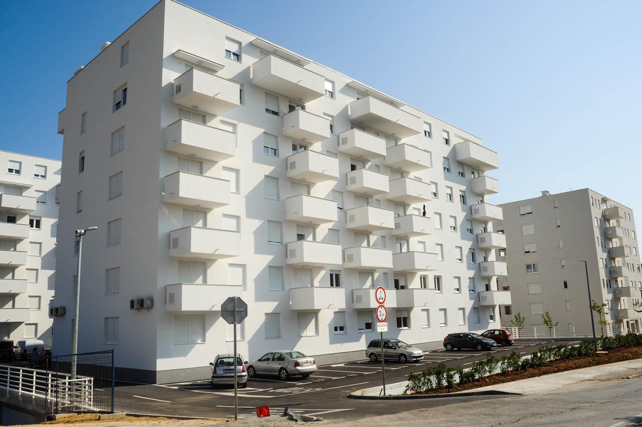 Golden Gate Apartment ザダル エクステリア 写真